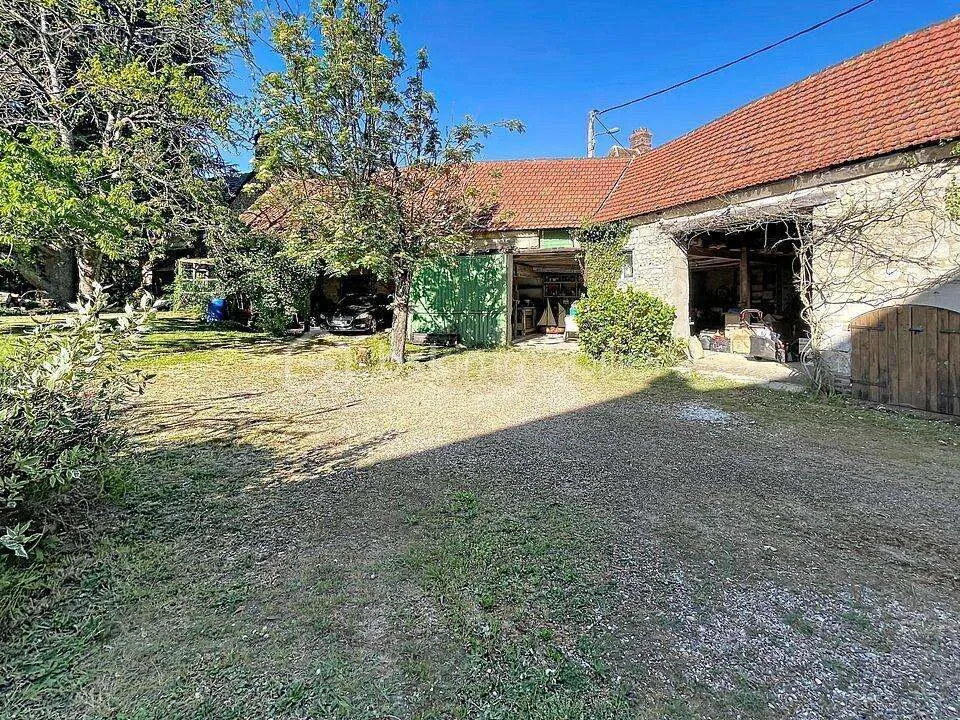 Garden - Historic 7-Piece House near Chambly