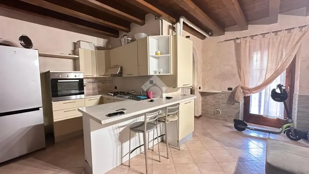 Cuisine - Rearranged Apartment with Central Location in Curno