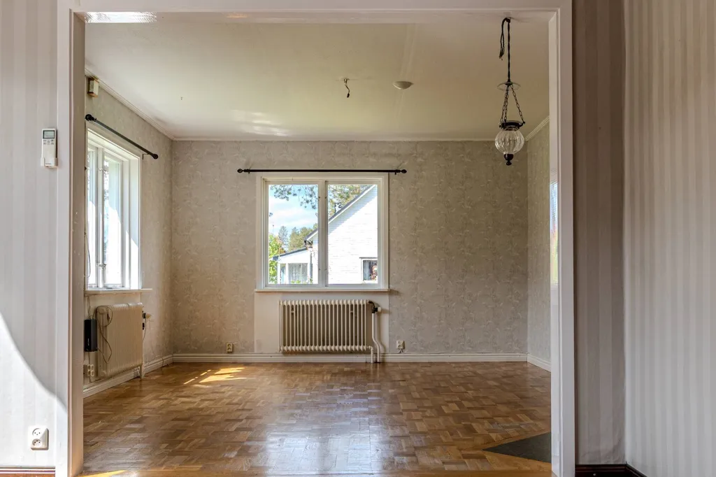 Soggiorno - Classic Red Brick Villa with Garden in Jörn