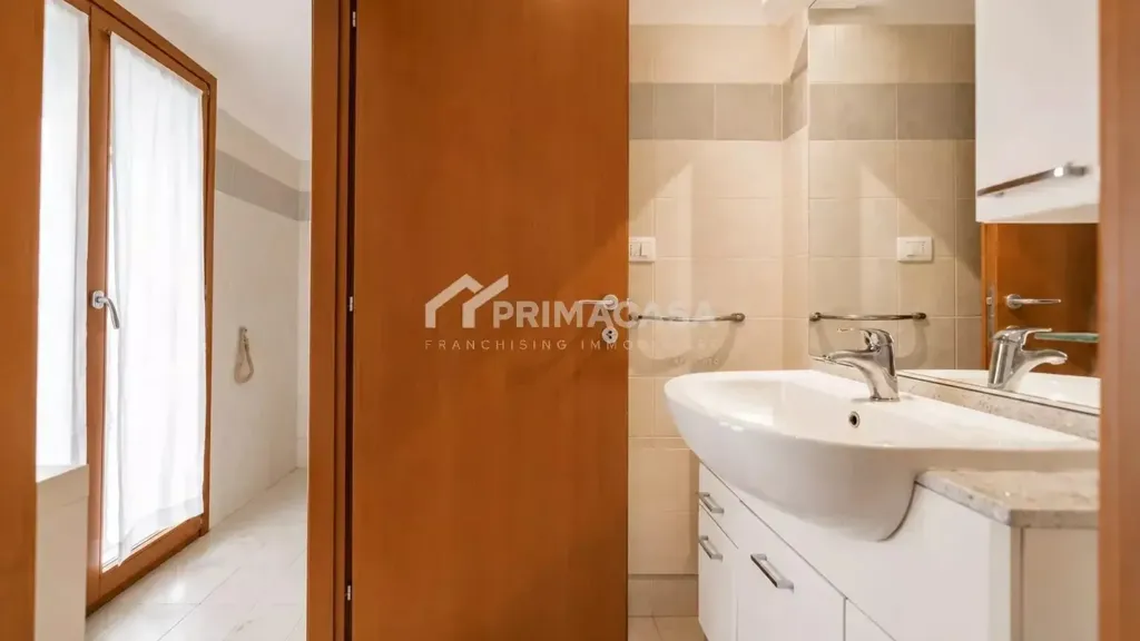Vannitoad - Armed Studio with Balcony in Milan