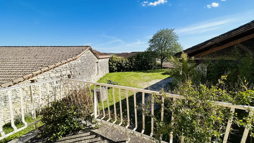 Garden - Authentic Stone Farmhouses in Saint-Matré