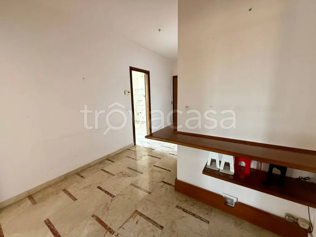 hallway_entrance