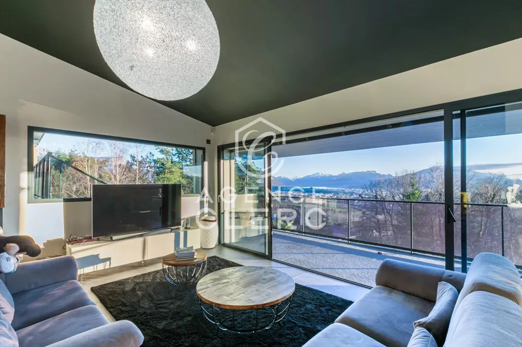 Séjour - Villa Contemporaine avec Vue Lac à Pringy