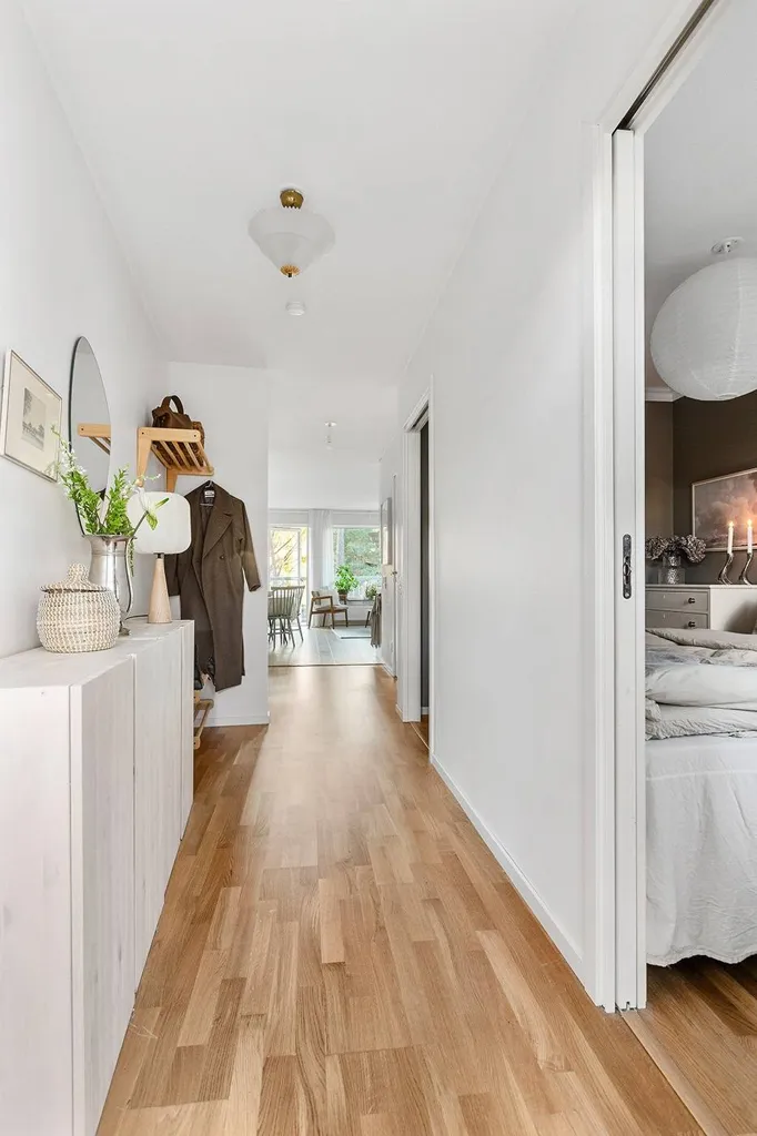 Hallway - Modern Flat with Balcony in Kallhäll