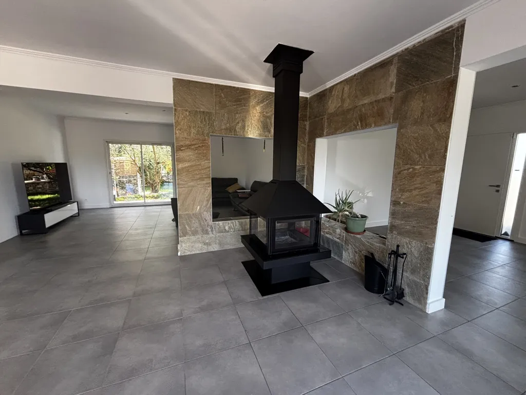 Séjour - Villa Luxueuse avec Piscine à Malaucène