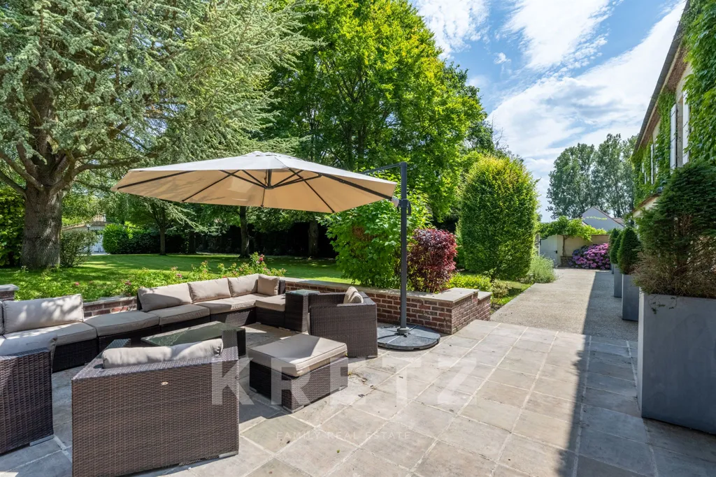Terrasse - Propriété de Caractère avec Piscine à Neauphle-le-Vieux