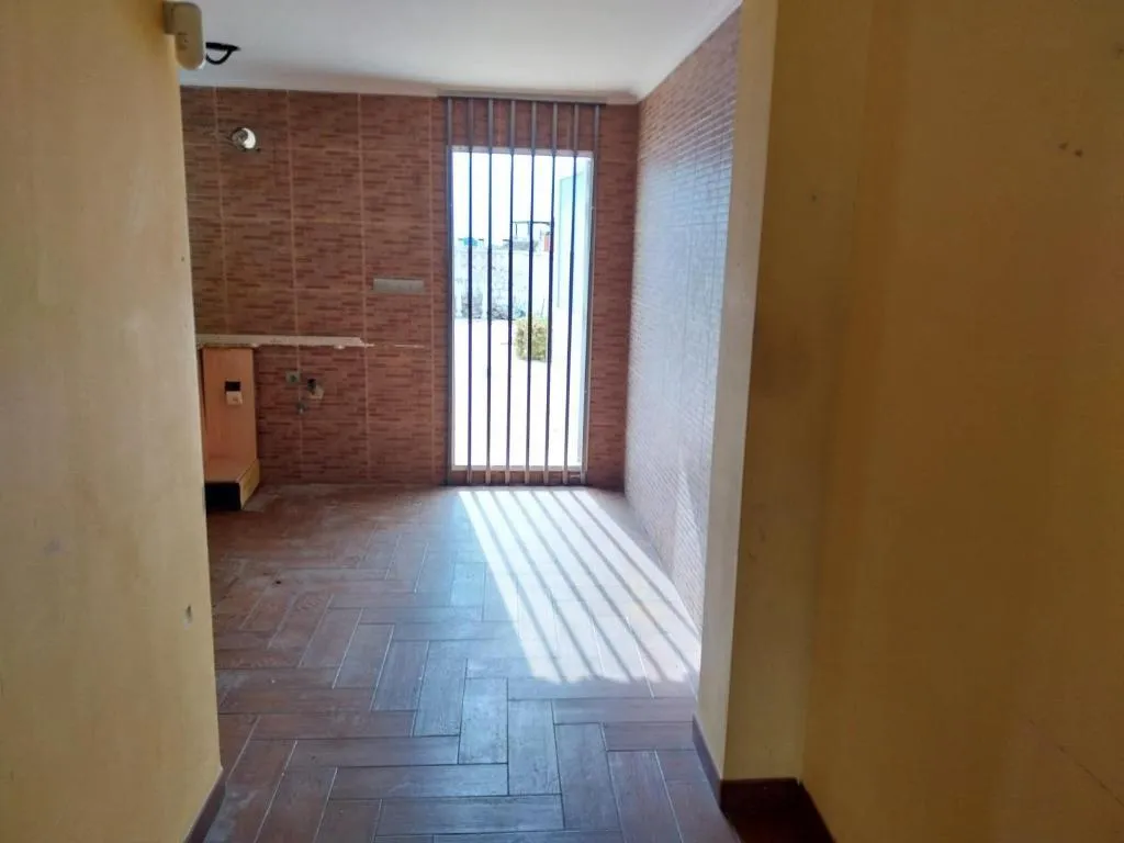 hallway_entrance