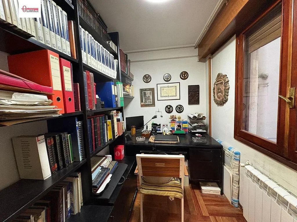 Kabinet - Spacious Apartment with Terraces in Burgos