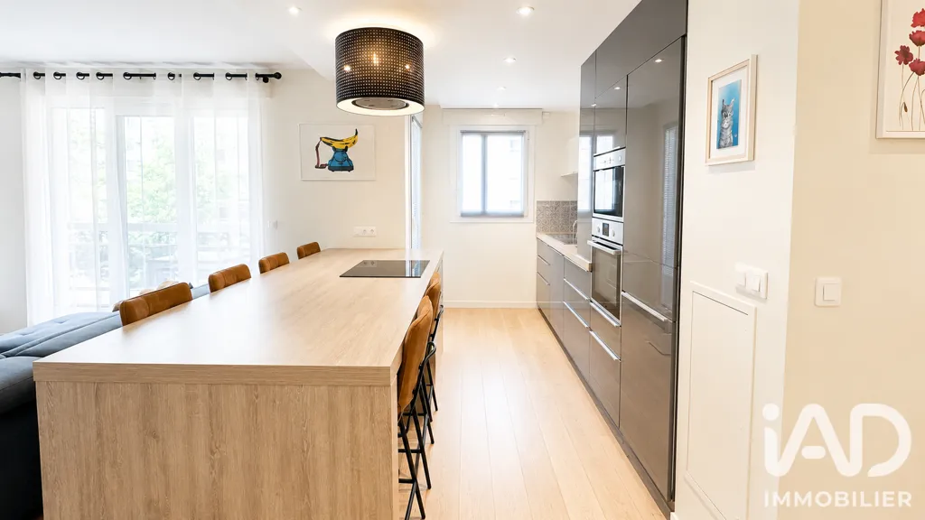 Köök - 3-Piece Apartment with Balcony in Courbevoie