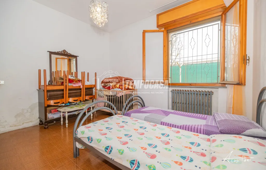 Chambres - Ground Floor Apartment with Garage in Limidi