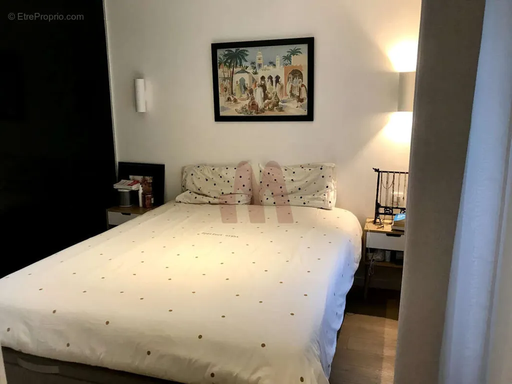 2-toaline korter asukohas Paris-10e