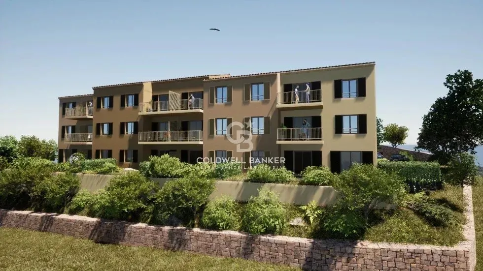 3-Room Apartment with Terrace in Algajola Centre