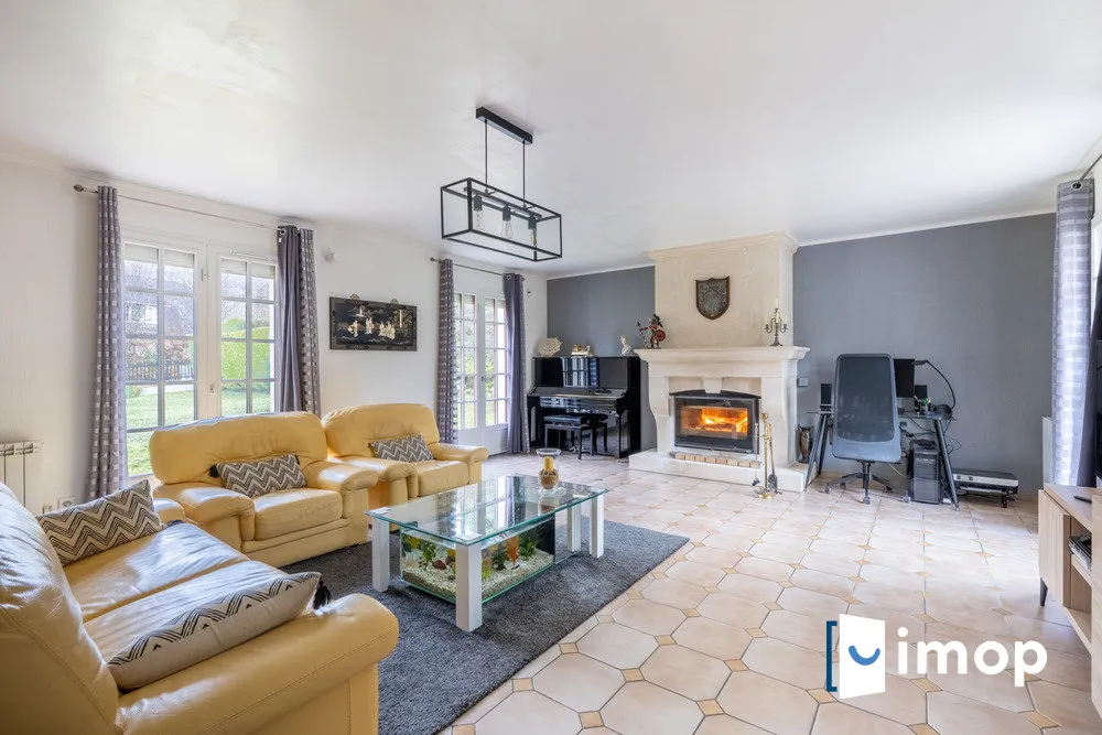 Séjour - Maison avec Terrasse Sud et Jardin à Villette