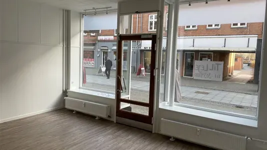 Rooms - Renovated Shop in Bjerringbro