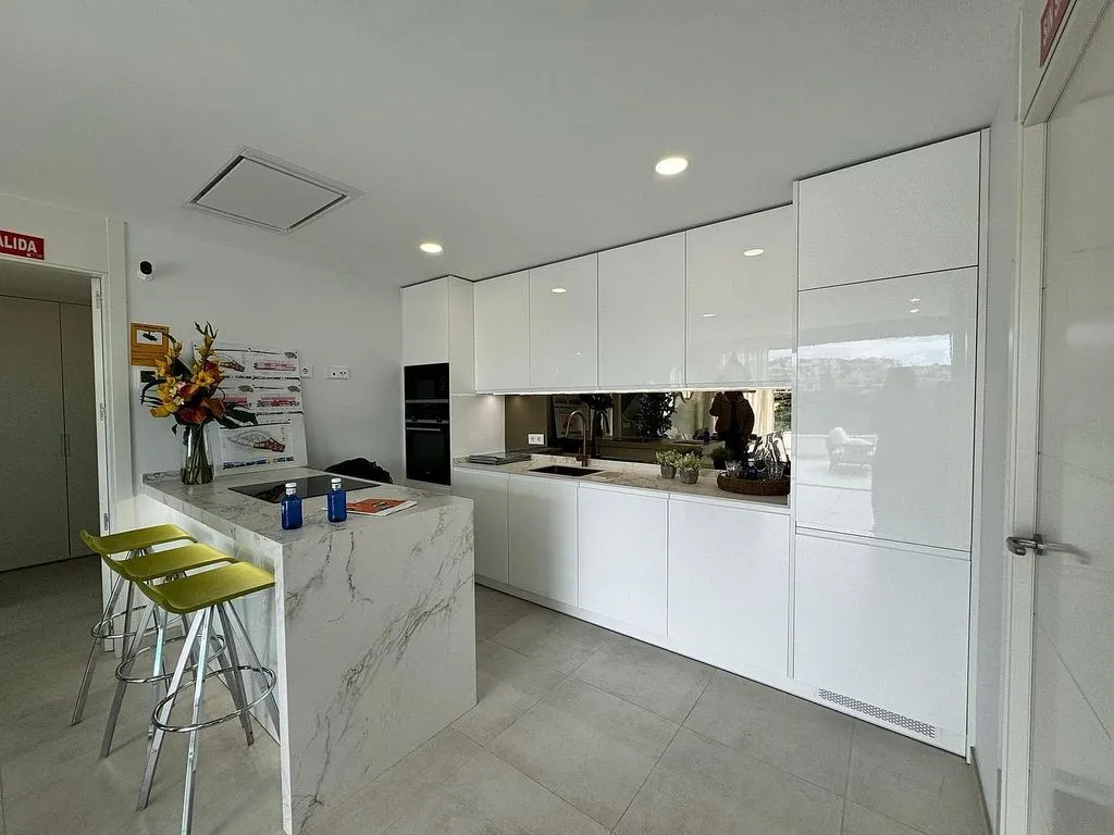 Cucina - Apartment with Pool and Terrace in San Roque