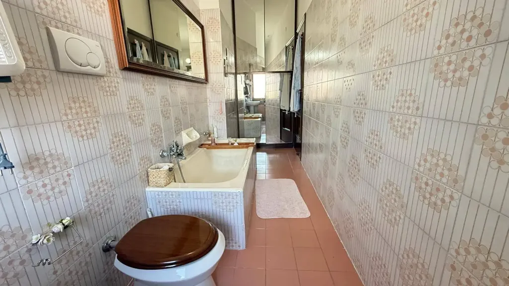 Salles de bain - Spacious Apartment with Balconies in Caserta