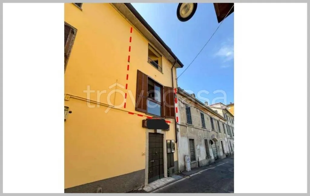 Esterno - Two-Level Apartment with Garden in Monticello Brianza