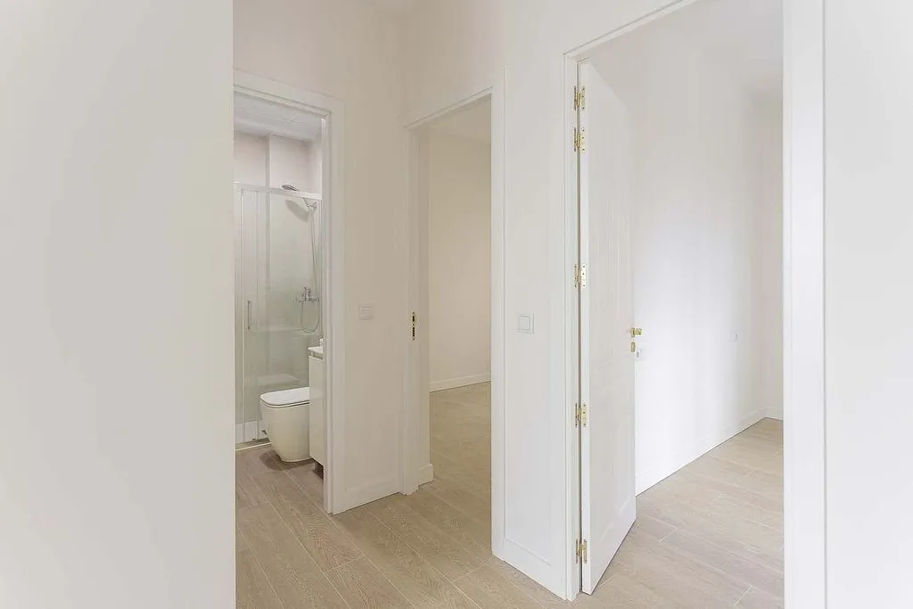 hallway_entrance