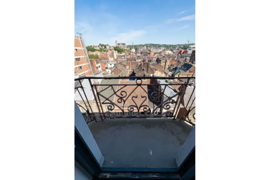 Balcone - Bright Studio with City View in Liège