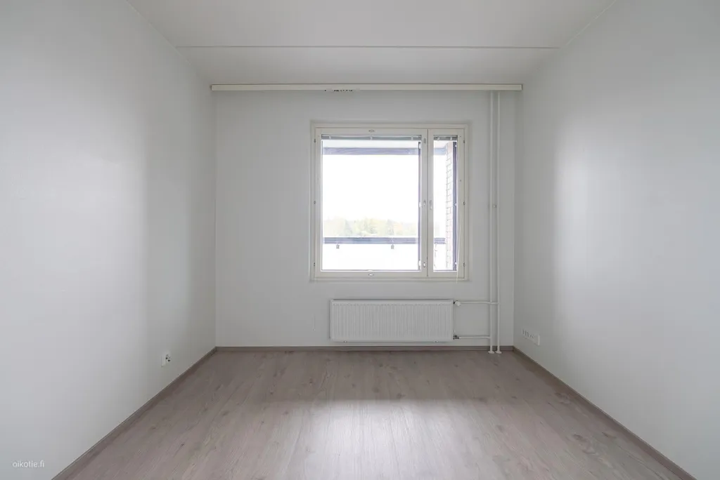 Pièces - Triangular Apartment with Balcony in Järvenpää