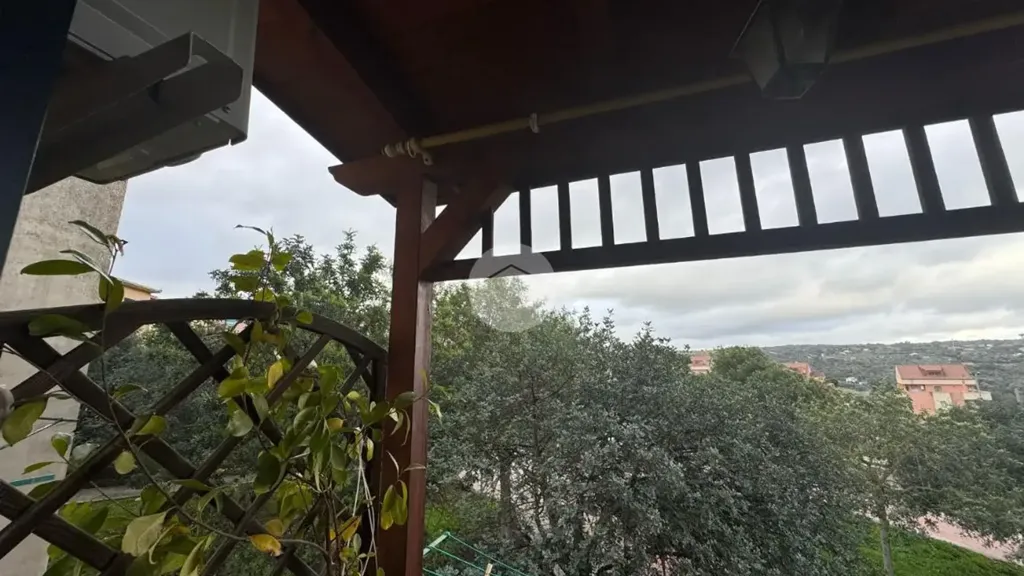 Balcon - Rear-Facing Apartment with Balcony in Sassari