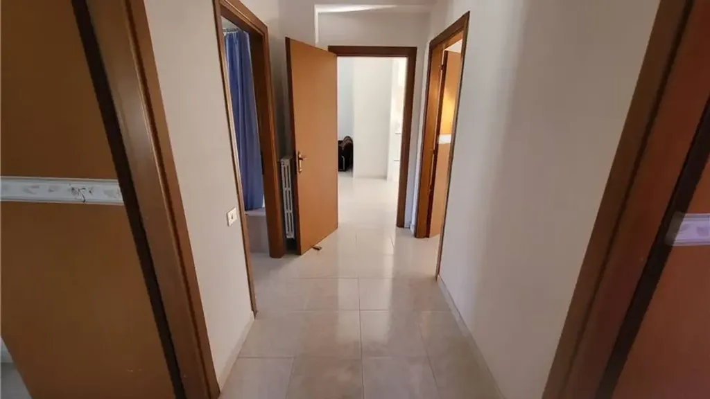 Appartement 6 pièces à IT