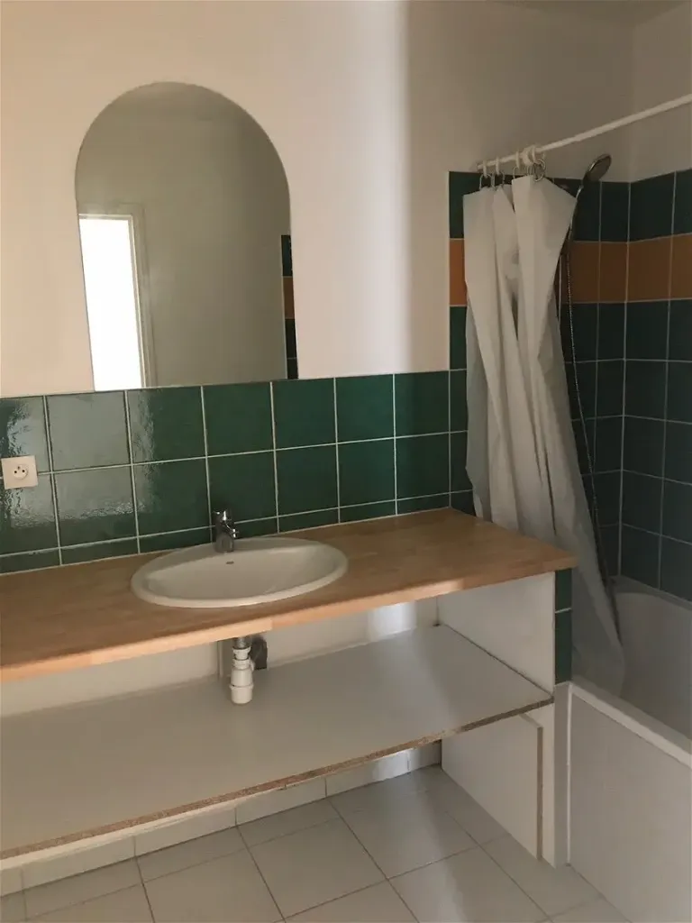 Vannitoad - 3-Bedroom Apartment in Pontrieux