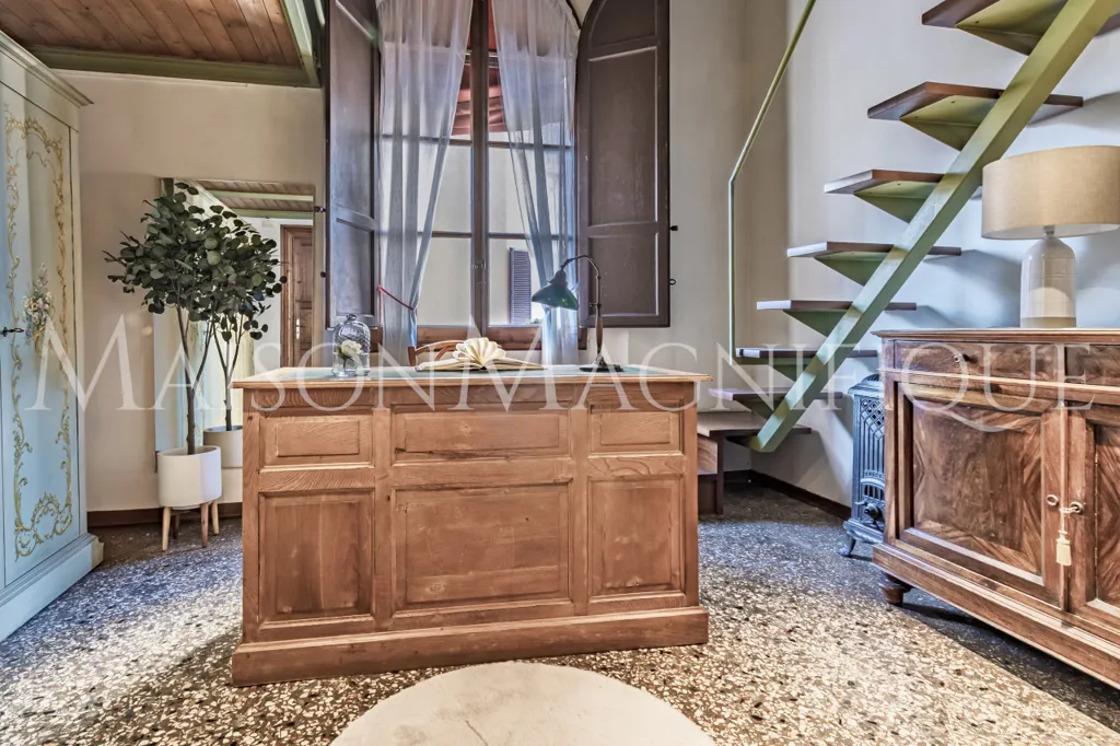 Hallway - Historic Apartment with Views in Bologna Centre