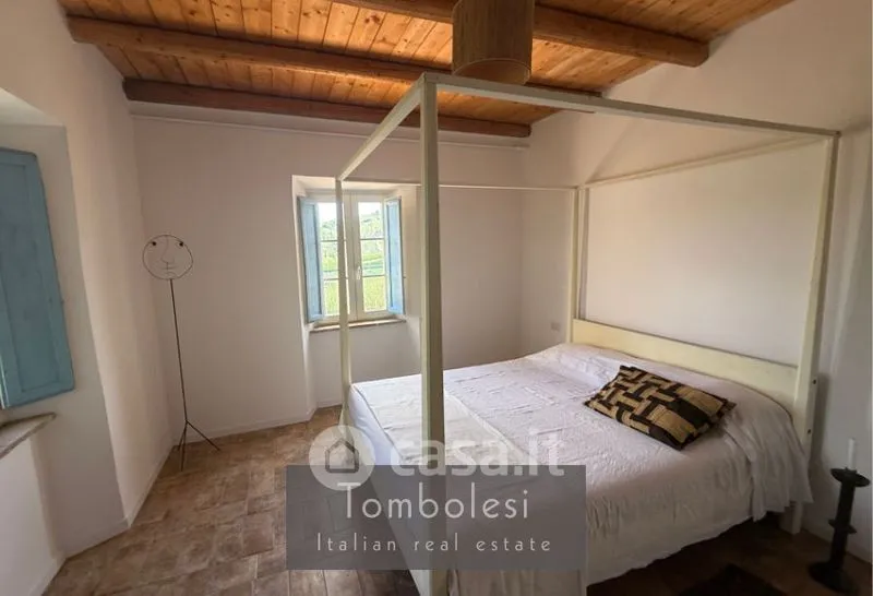 Chambres - Restored Rustico with Vineyard in Cossignano