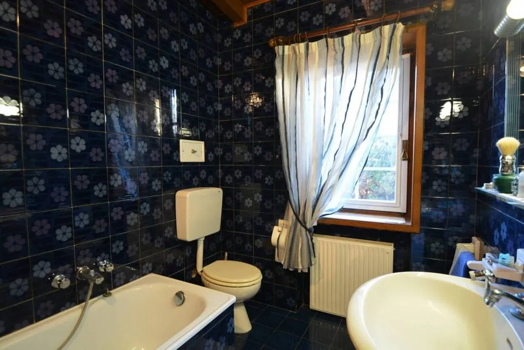 Salles de bain - Spacious Villa with Garden in Gallio