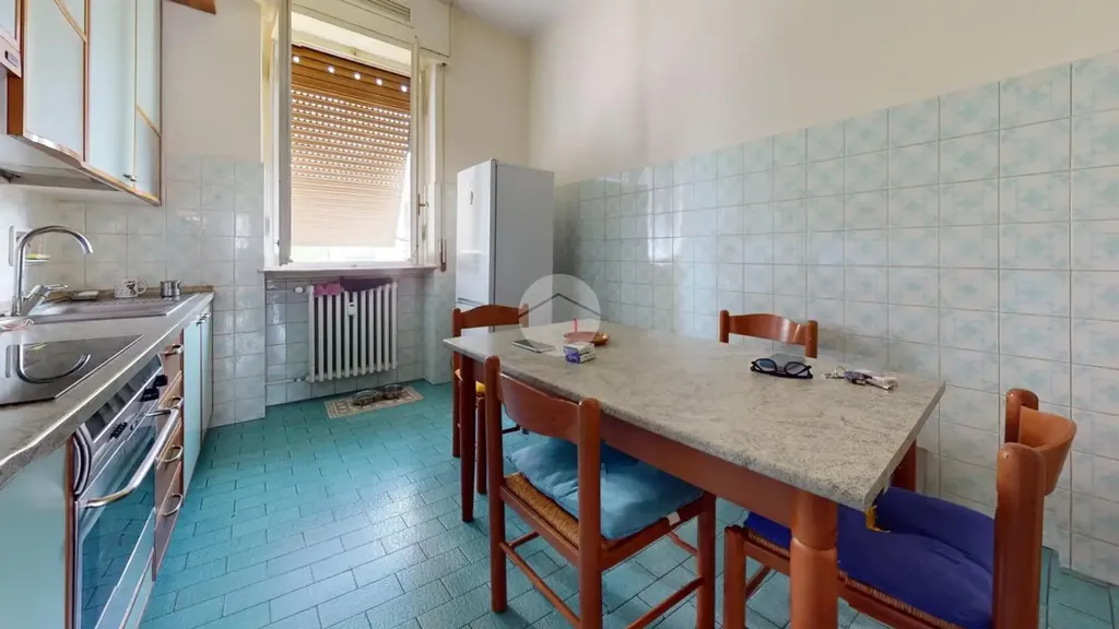 Salle à manger - Spacious 3-Bedroom Apartment in Seregno