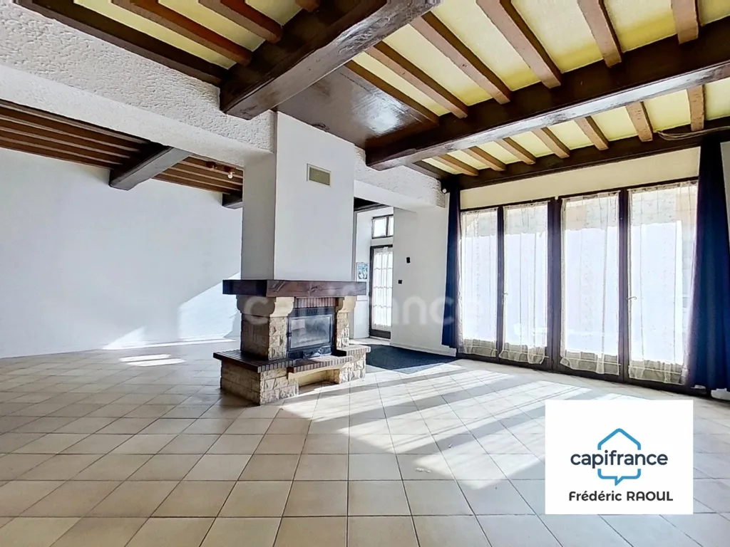 Séjour - Maison de Village à Til-Châtel avec Ancien Four à Pain