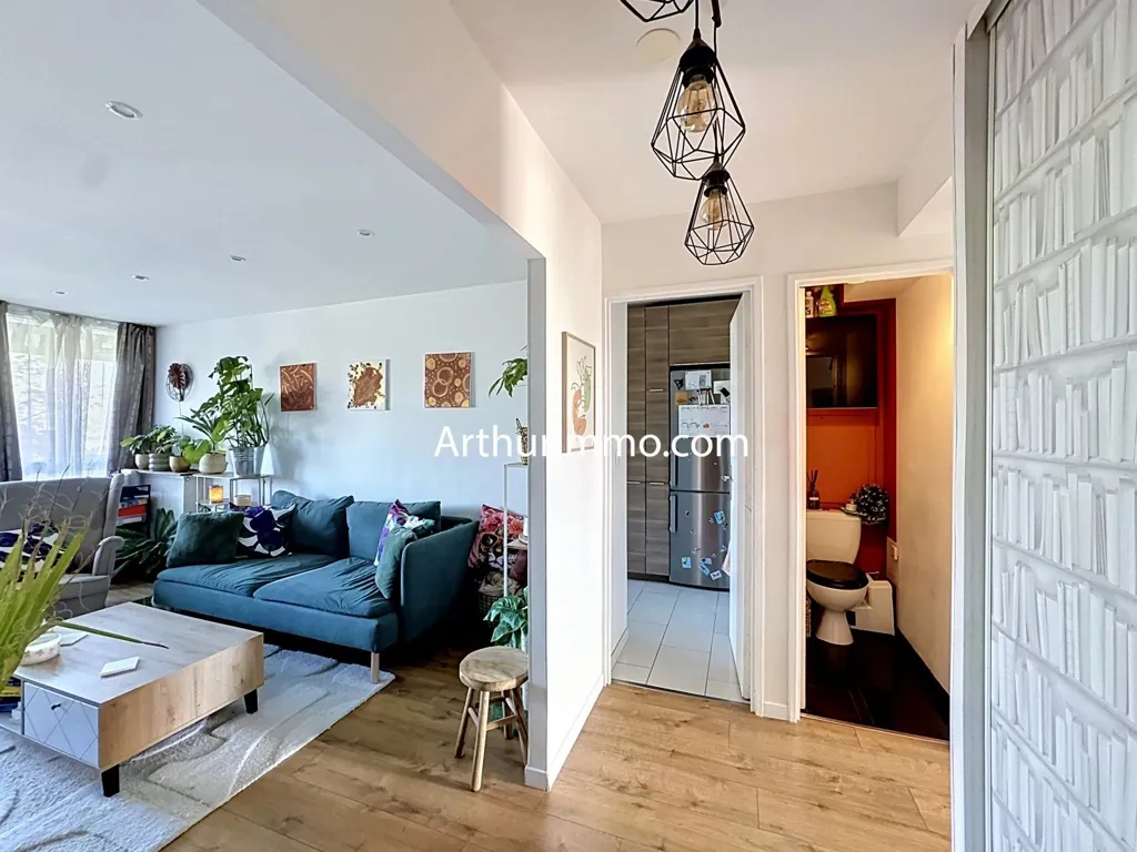Living Room - 4-Piece Apartment with Balcony in Créteil
