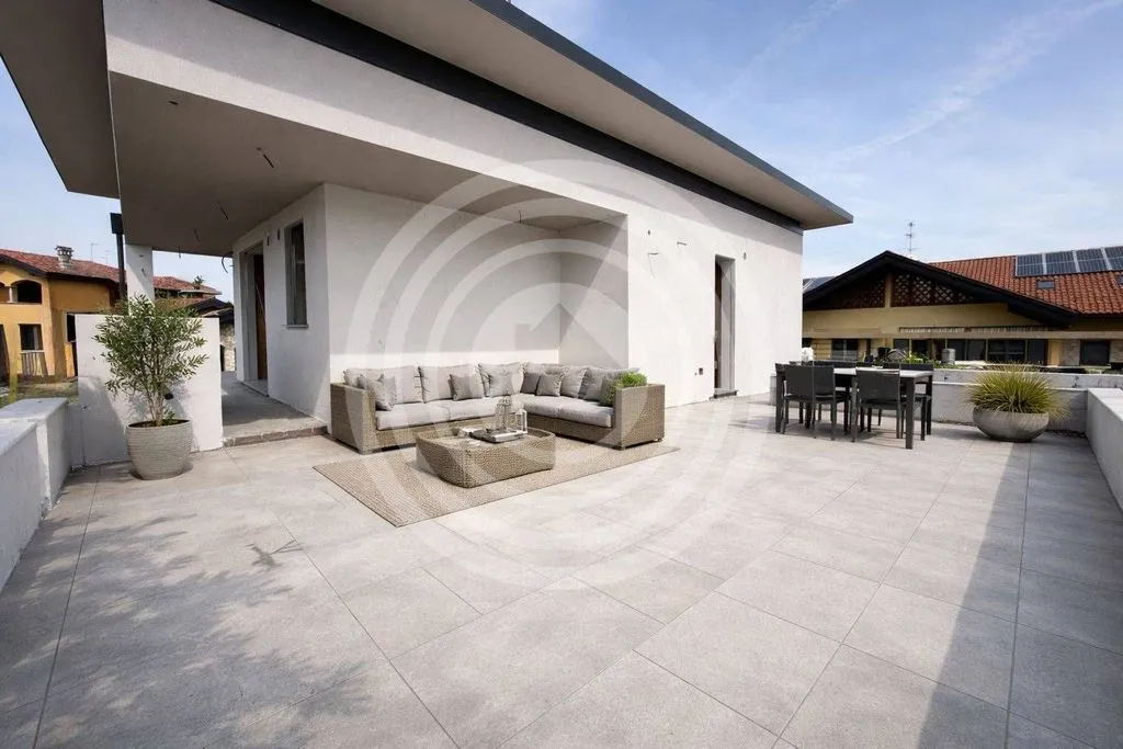 Terrasse - Modern Villa with Private Garden in Bernareggio