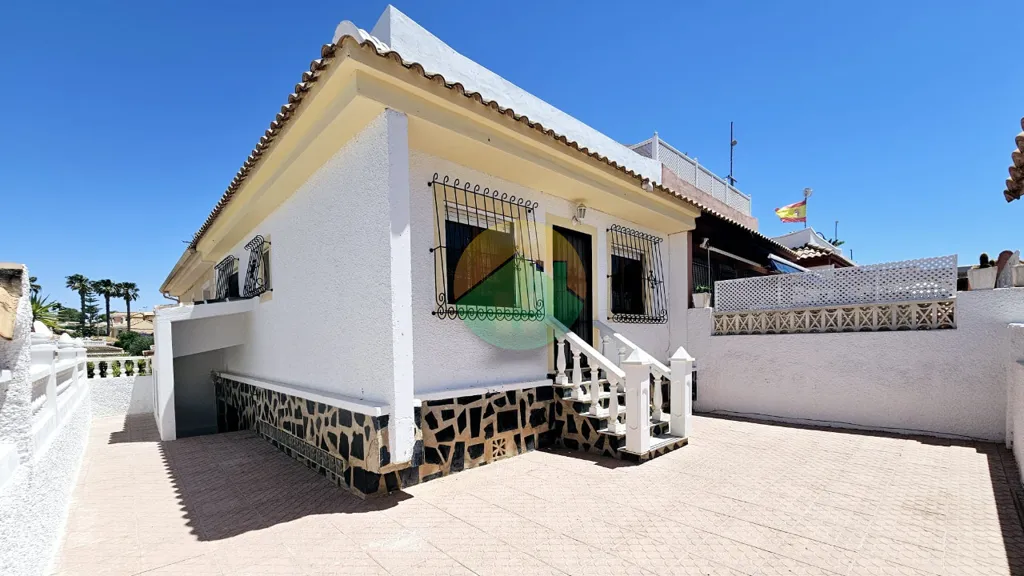 Välivaade - Semi-Detached with Private Pool in Camposol