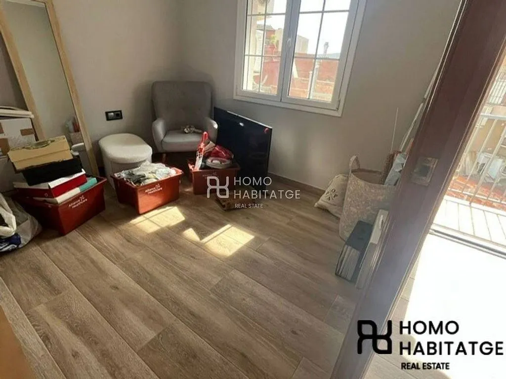 Elutuba - Modern Flat with Balcony in Egara, Terrassa