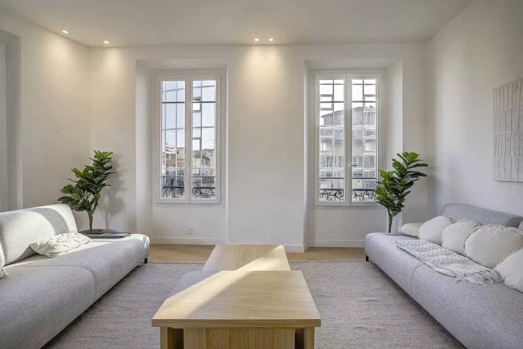 Living Room - Renovated 5-Piece Apartment with View in Nice