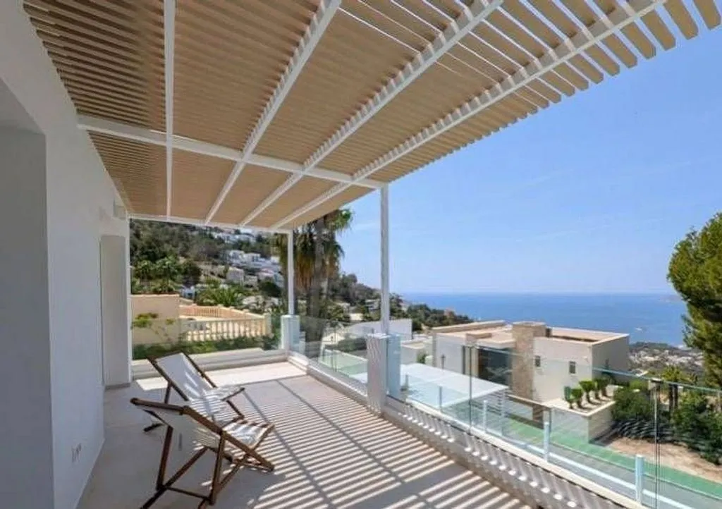 Terrass - Contemporary Villa with Pool in Altea Hills