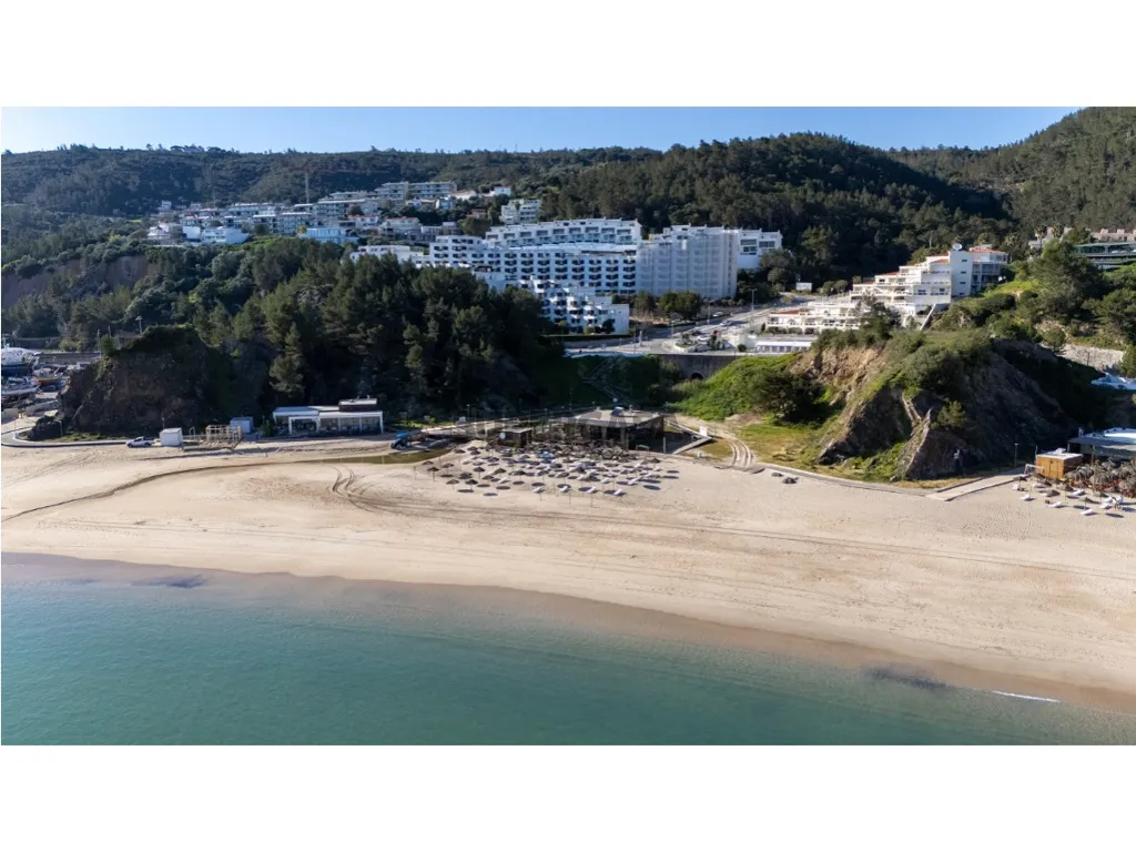 Vue aérienne - Duplex Flat with Sea View in Sesimbra