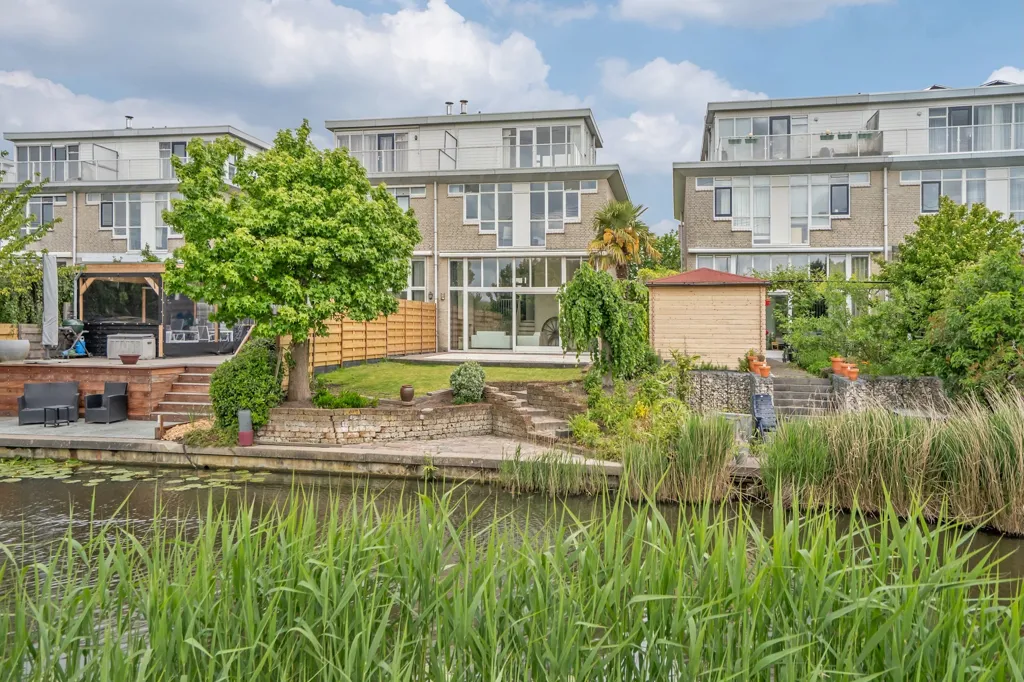 Extérieur - Waterfront 2-Under-1-Cap Villa in Rokkeveen Zuid
