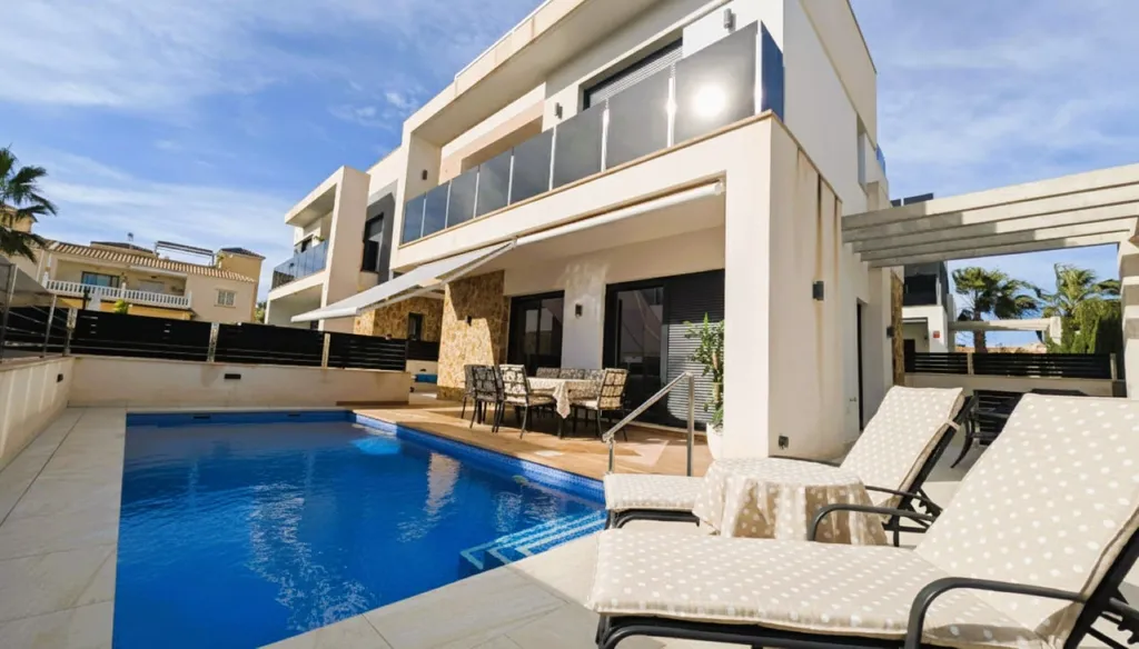 pool_area