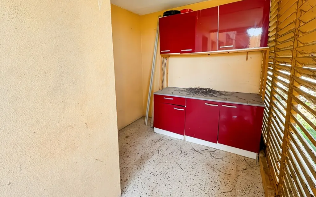 Pesuköök - Renovable T4 with Three Terraces in Mandelieu-la-Napoule