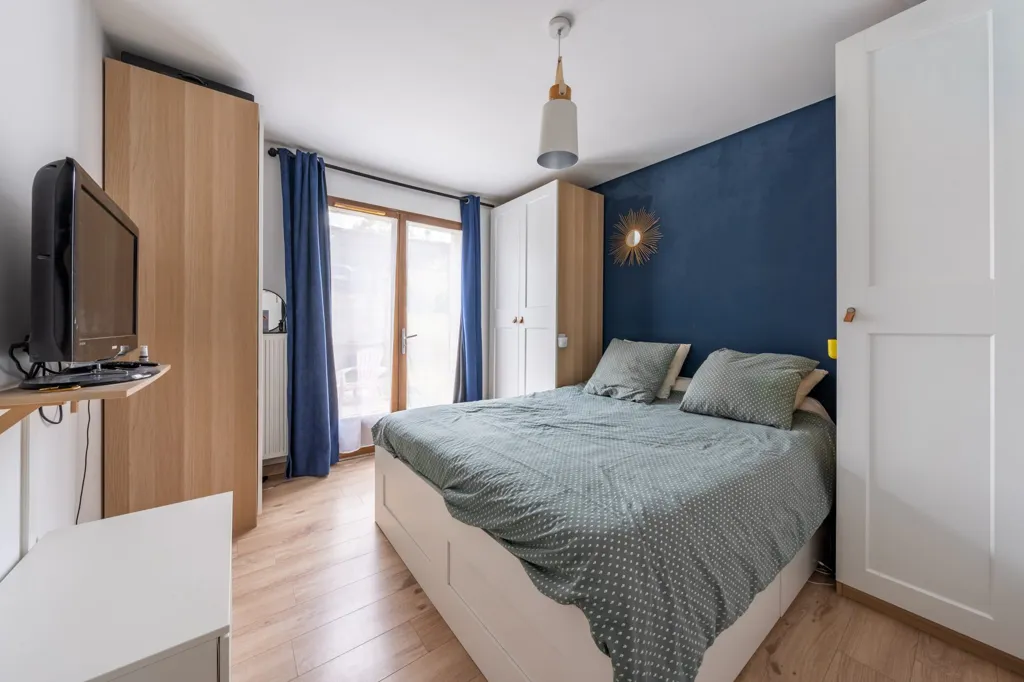 Magamistoad - Contemporary House with Garden in Thomery