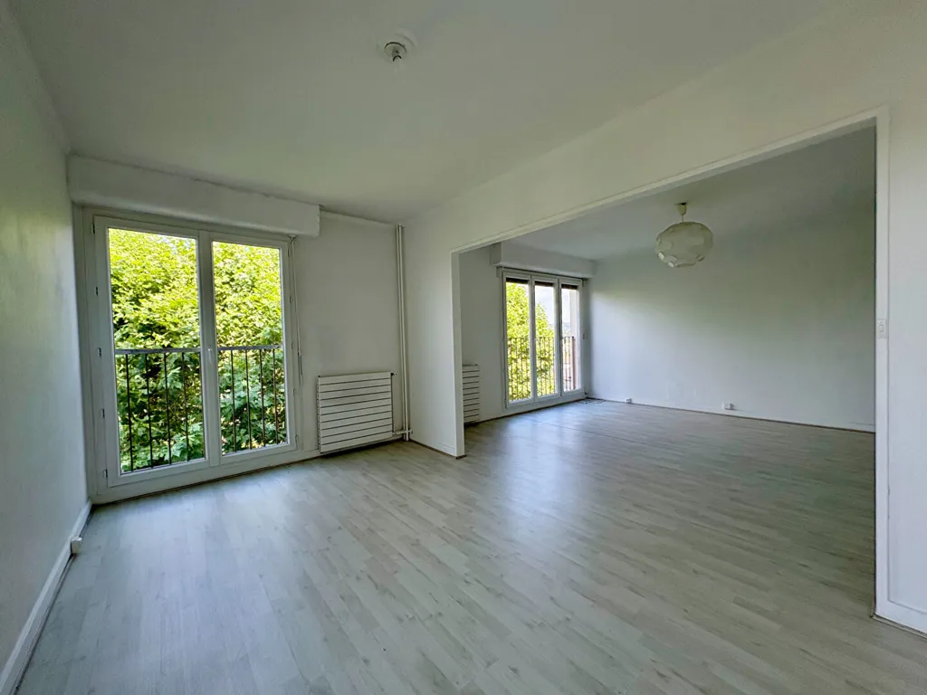Soggiorno - 4-Piece Flat with Terrace in Le Plessis-Bouchard