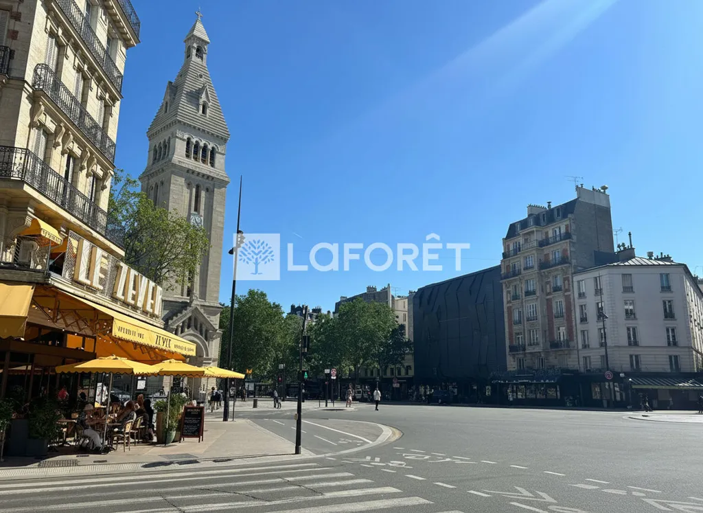 Charming Flat with Period Features in 14th Arrondissement