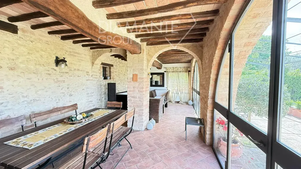 Terrass - Rustic Farmhouse with Vineyard in Montefalco
