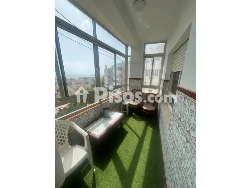 Rõdu - Furnished Flat with Glass Balcony in Melilla