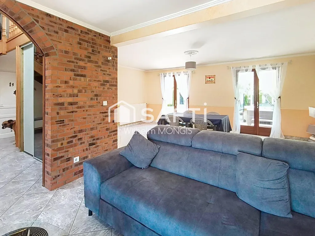 Séjour - Maison 7 pièces à AVRECHY