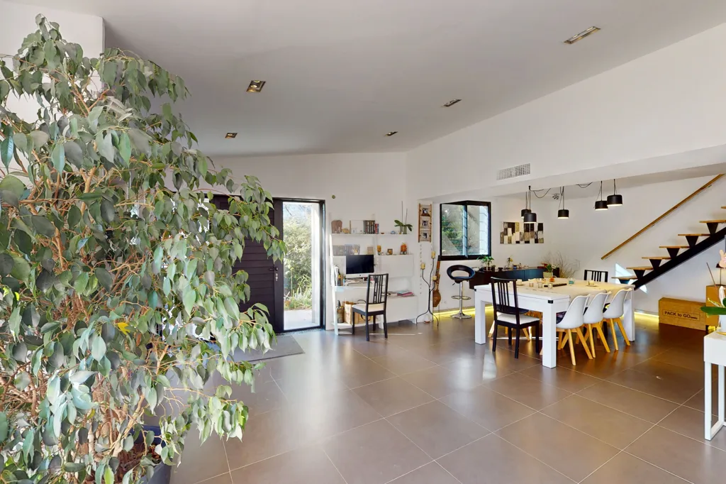 Söögituba - Contemporary Villa with Panoramic View in Contes