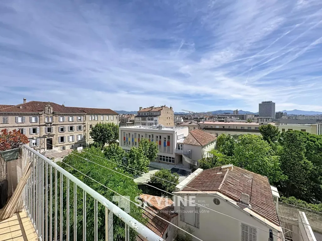 Rõdu - Haussmannian Flat with Panoramic View in Marseille-6th